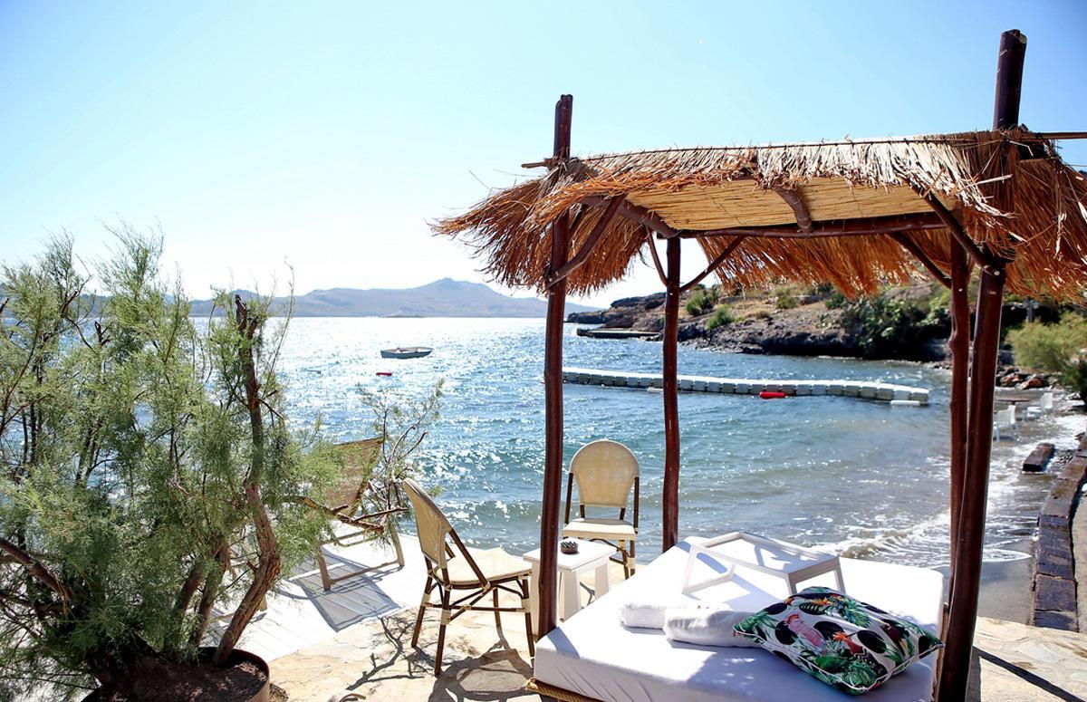 Moon Beach Otel Яликавак Екстериор снимка